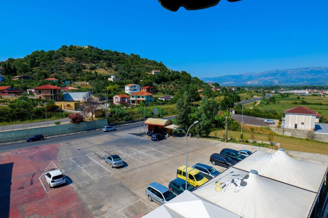 Lord Hotel Tirana Exterior photo